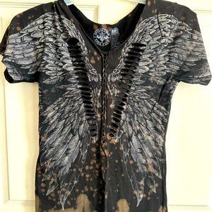 Women’s affliction custom shirt in size large that is gently worn